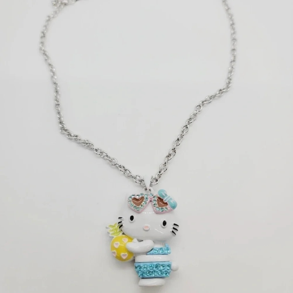 NWOT Hello Kitty Necklace
